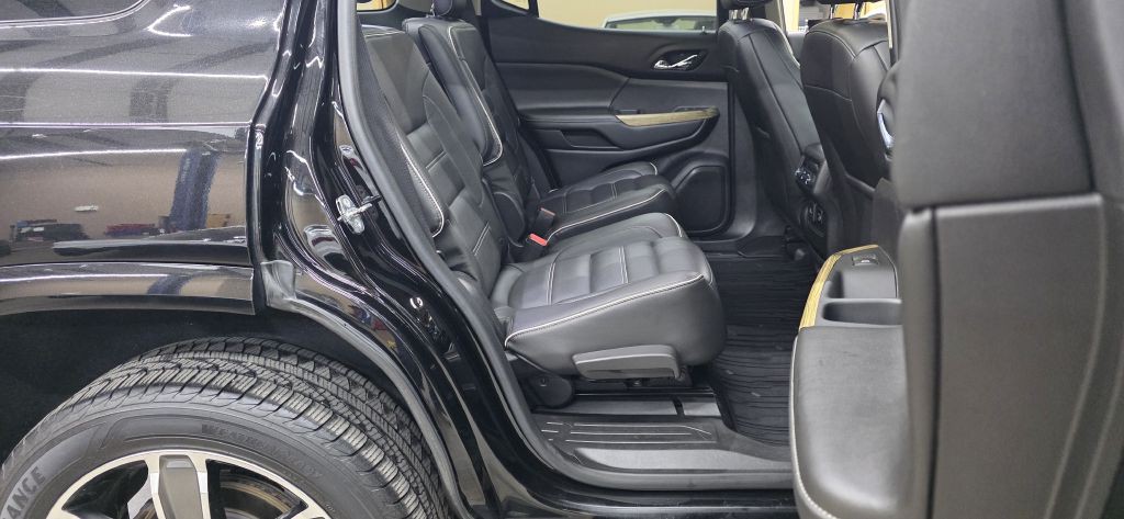 2018 GMC Acadia Image 13