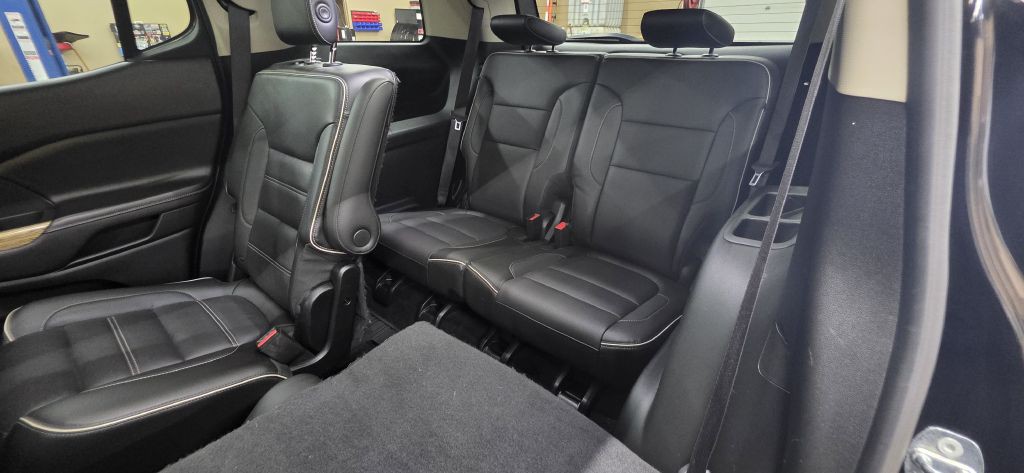 2018 GMC Acadia Image 16