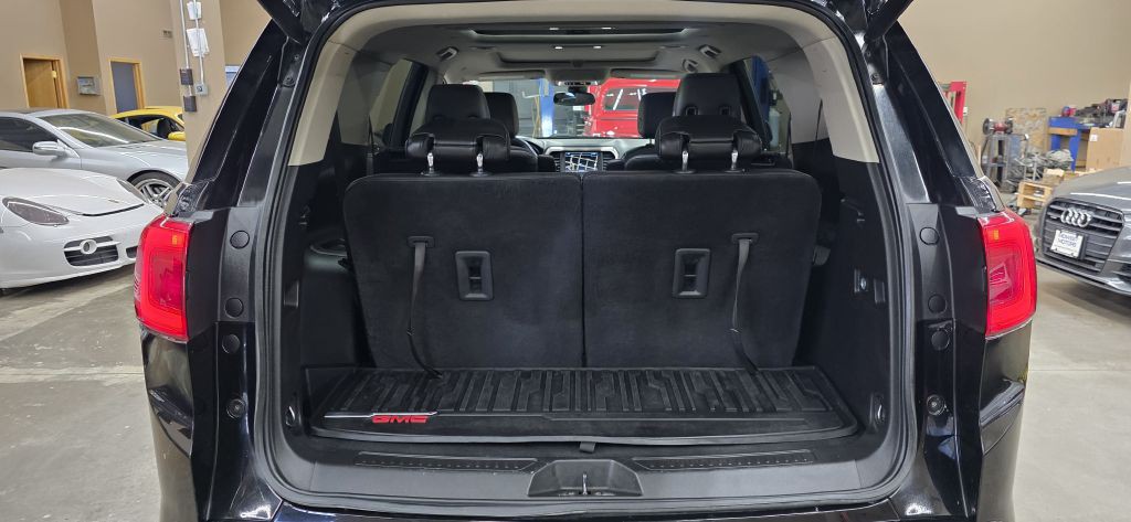 2018 GMC Acadia Image 18