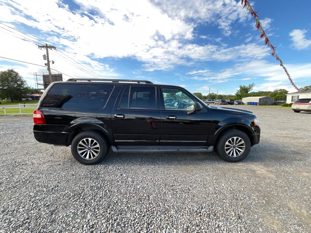 2017 Ford Expedition Image 4