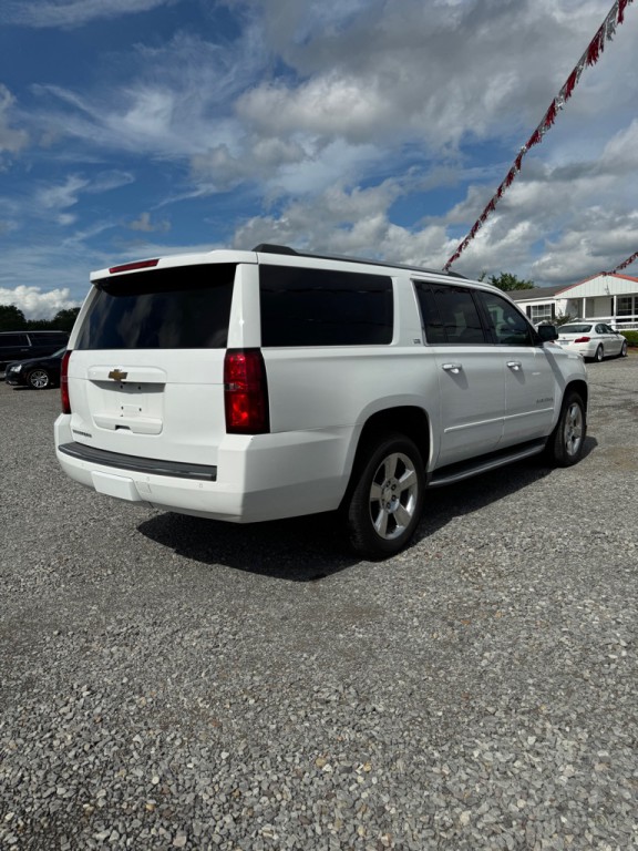 2016 Chevrolet Suburban Image 5