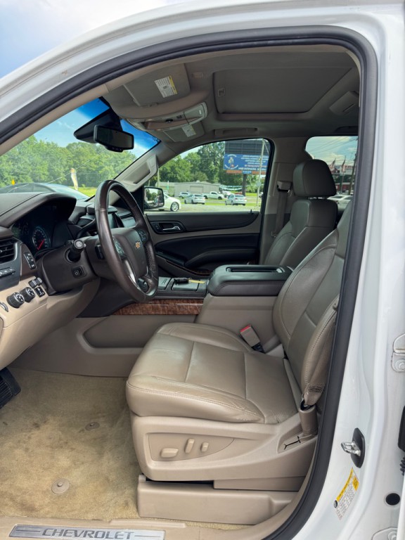 2016 Chevrolet Suburban Image 9