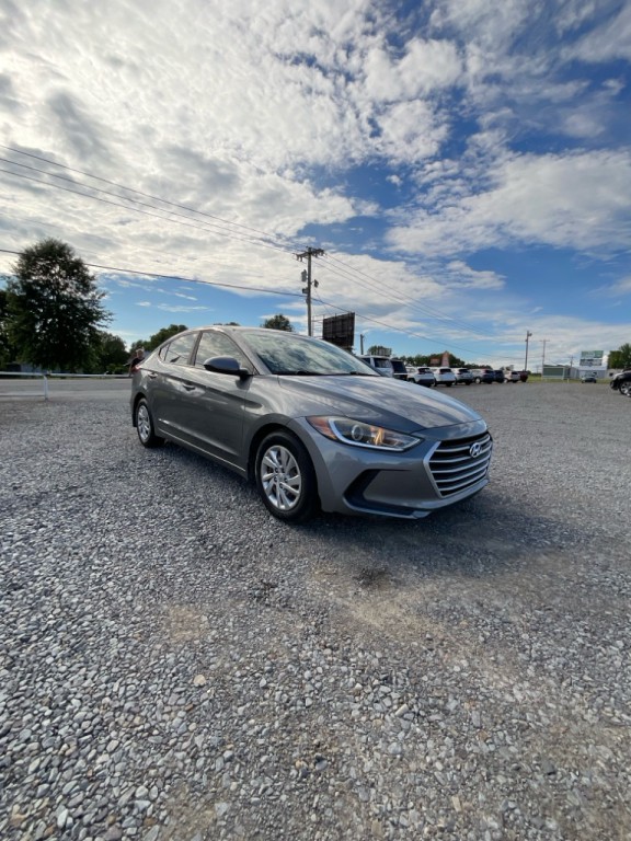 2018 Hyundai Elantra Image 3