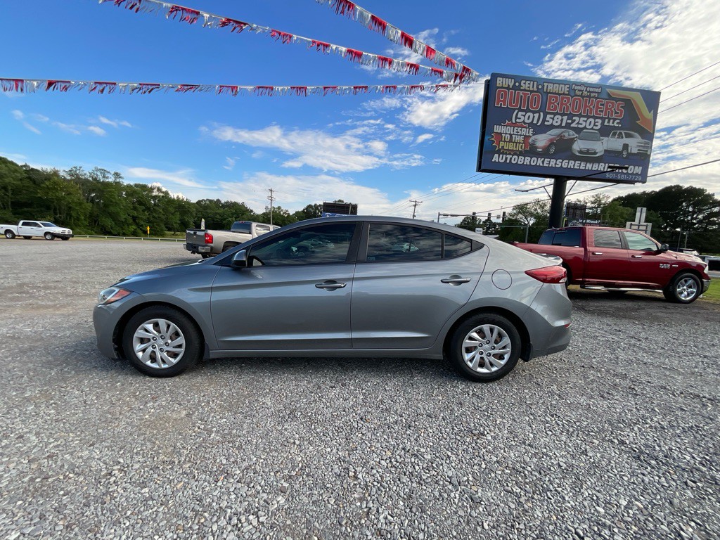 2018 Hyundai Elantra Image 8