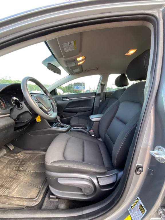 2018 Hyundai Elantra Image 9