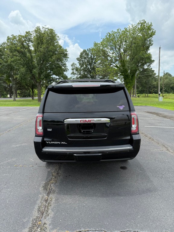 2018 GMC Yukon Image 5