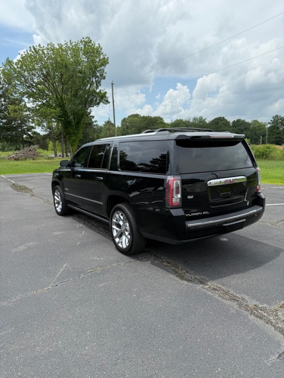 2018 GMC Yukon Image 6