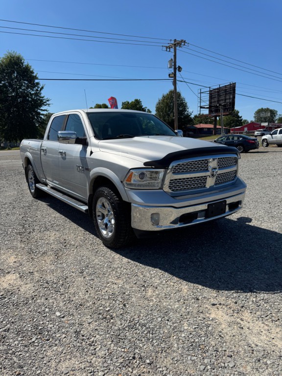 2016 RAM 1500 Image 3