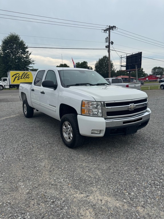 2011 Chevrolet Silverado 1500 Image 3