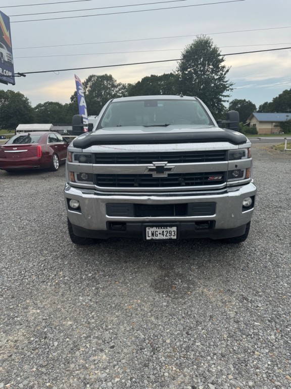 2015 Chevrolet Silverado 1500 Image 2