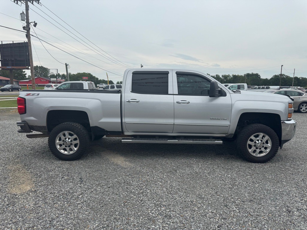 2015 Chevrolet Silverado 1500 Image 4