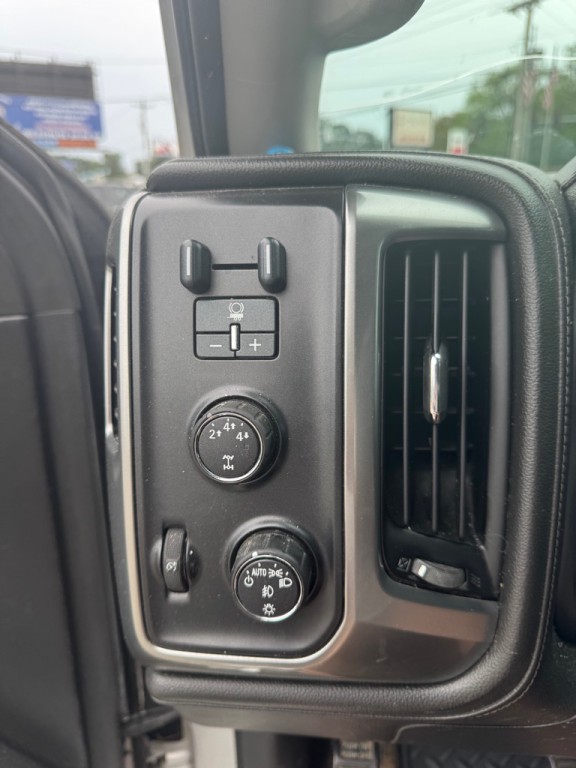 2015 Chevrolet Silverado 1500 Image 12
