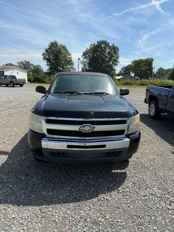 2010 Chevrolet Silverado 1500 Image 2