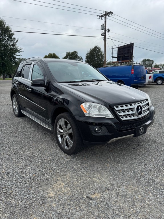 2011 Mercedes-Benz M-Class Image 3