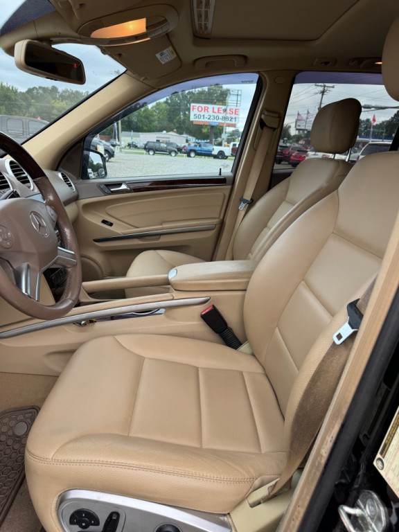 2011 Mercedes-Benz M-Class Image 9