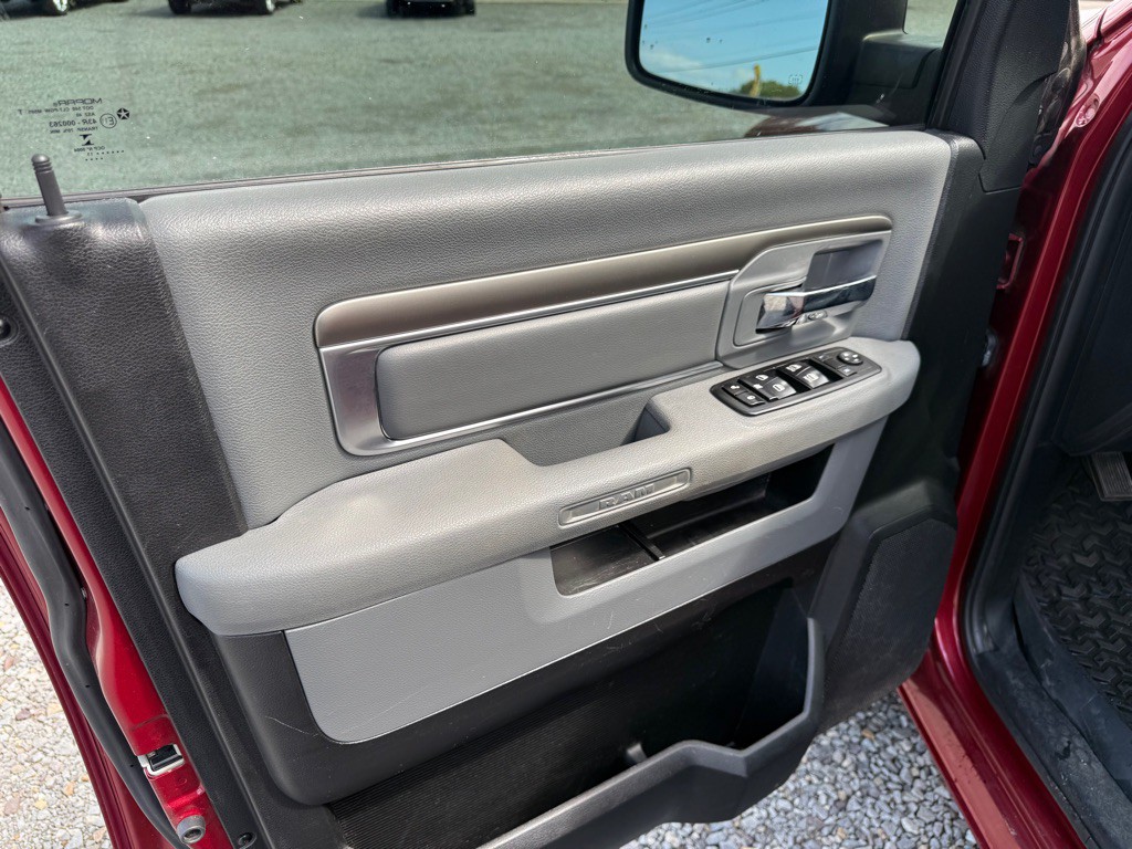 2015 RAM 1500 Image 10