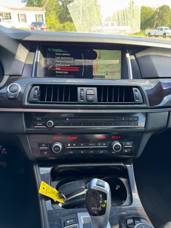 2015 BMW 5 Series Image 11