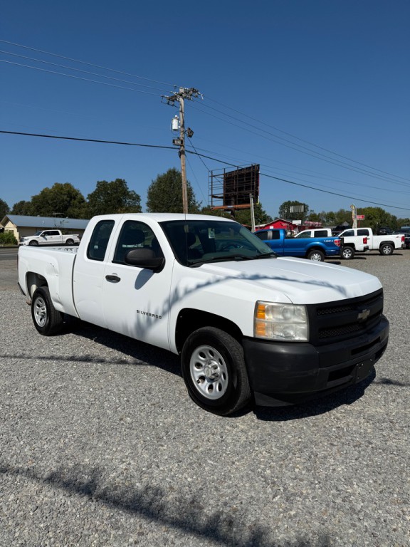 2010 Chevrolet Silverado 1500 Image 3