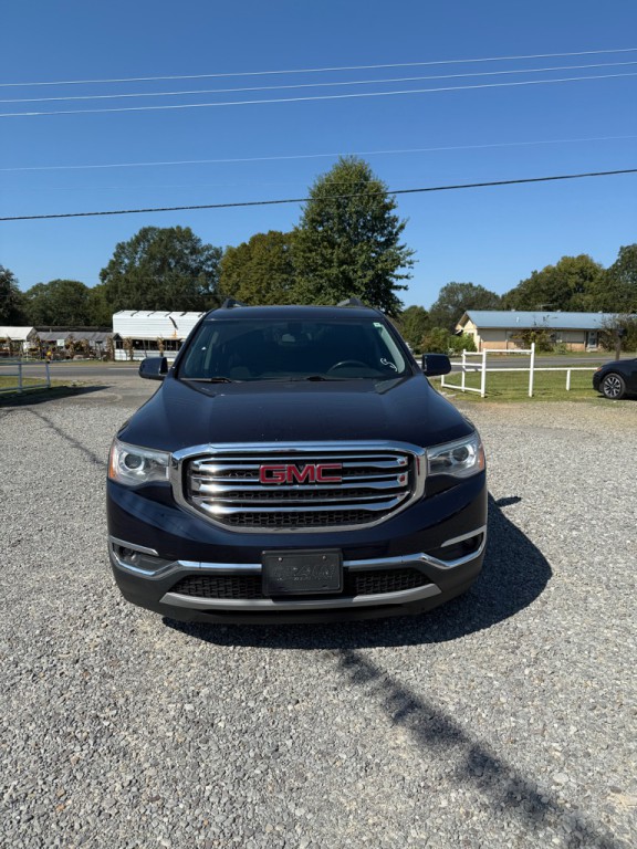 2017 GMC Acadia Image 2