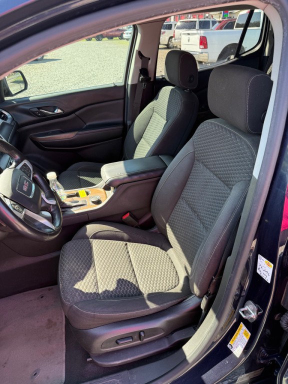 2017 GMC Acadia Image 8