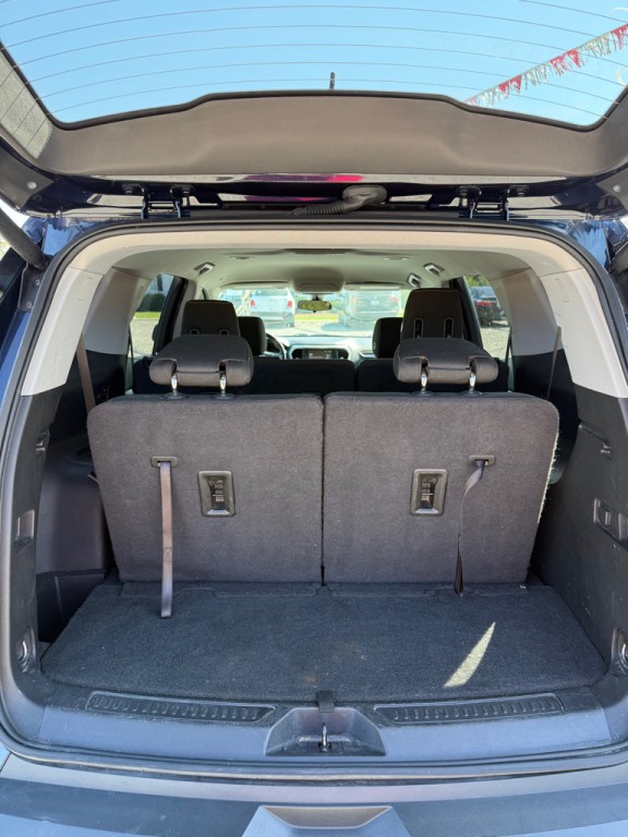 2017 GMC Acadia Image 9