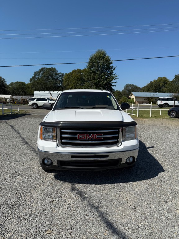 2013 GMC Sierra Image 2