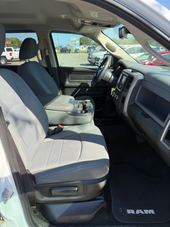 2015 RAM 1500 Image 10