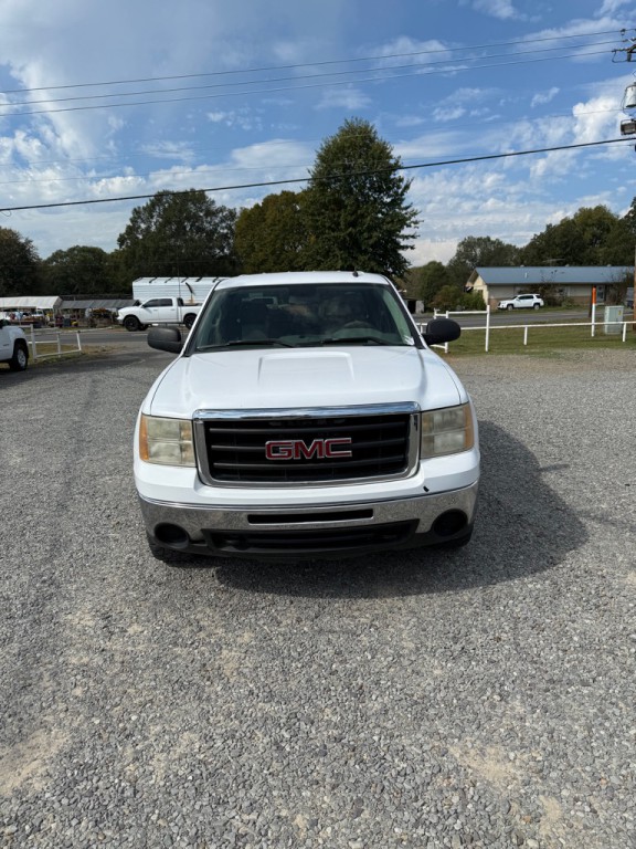 2008 GMC Sierra Image 2