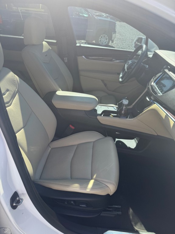 2017 Cadillac XT5 Image 12