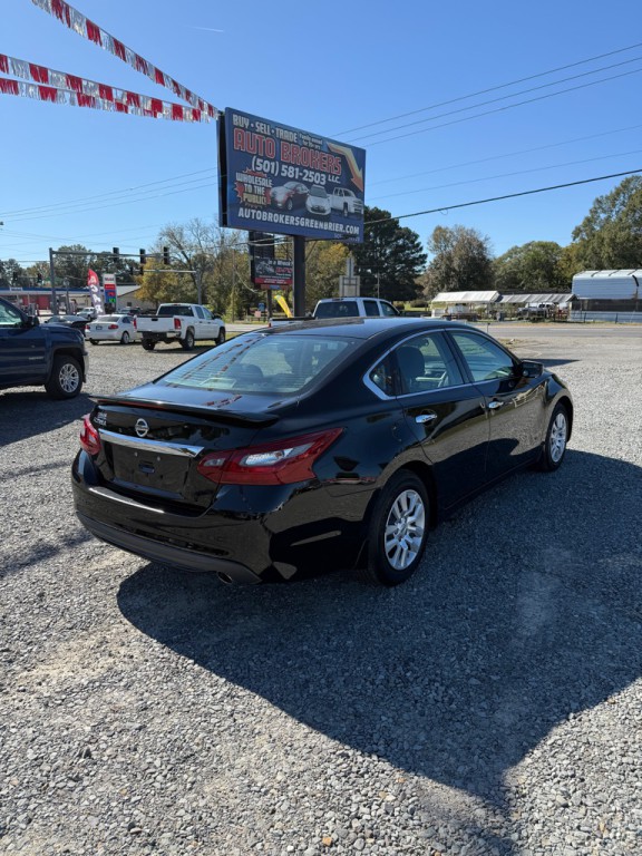 2018 Nissan Altima Image 4