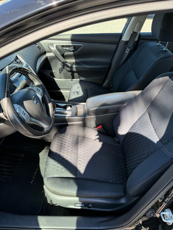 2018 Nissan Altima Image 8