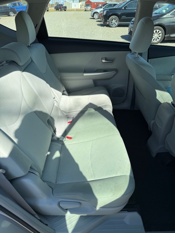 2014 Toyota Prius Image 10