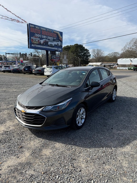 2019 Chevrolet Cruze Image 1
