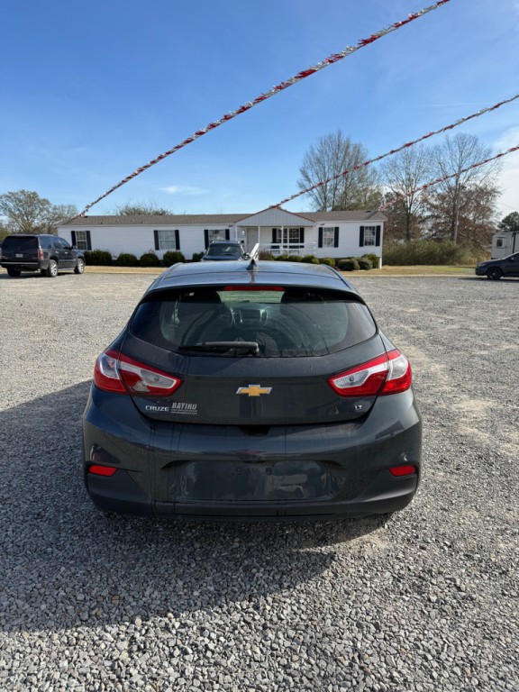 2019 Chevrolet Cruze Image 5