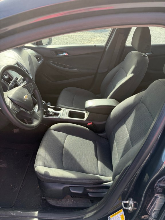 2019 Chevrolet Cruze Image 8