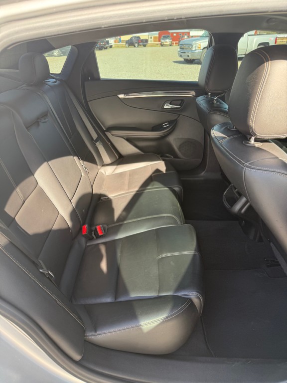 2016 Chevrolet Impala Image 9