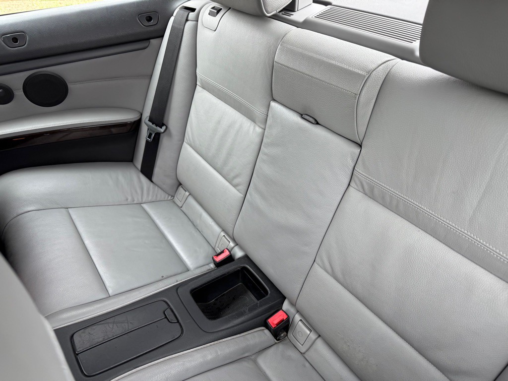 2012 BMW 3 Series Image 14