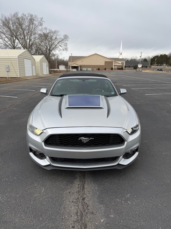 2016 Ford Mustang Image 2