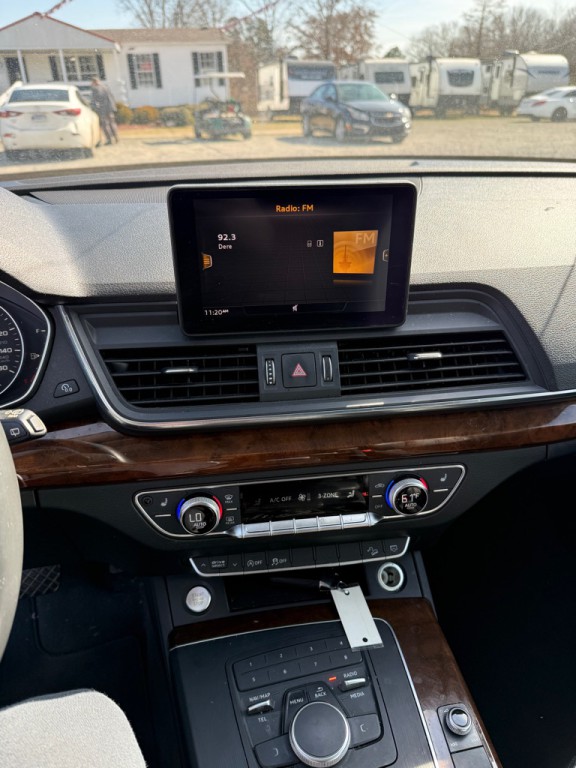 2018 Audi Q5 Image 9