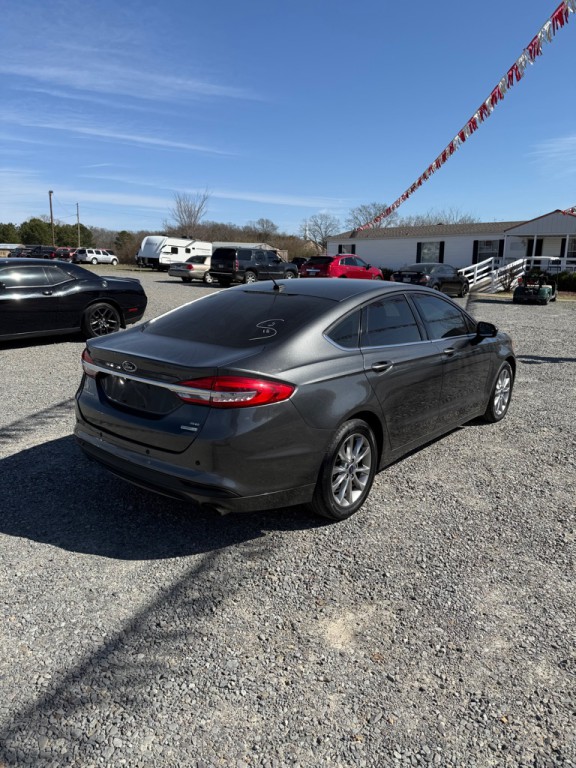 2017 Ford Fusion Image 4