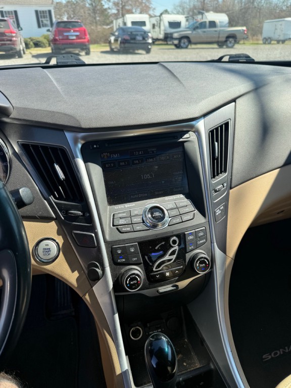 2015 Hyundai Sonata Image 9