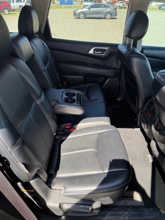 2019 Nissan Pathfinder Image 11