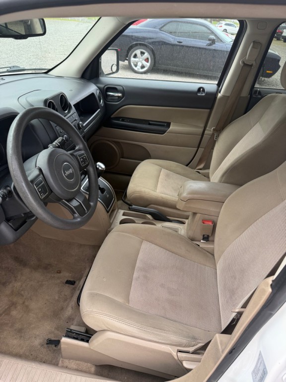 2017 Jeep Patriot Image 8