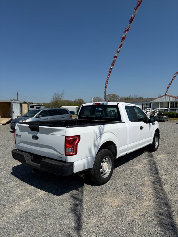 2015 Ford F-150 Image 4