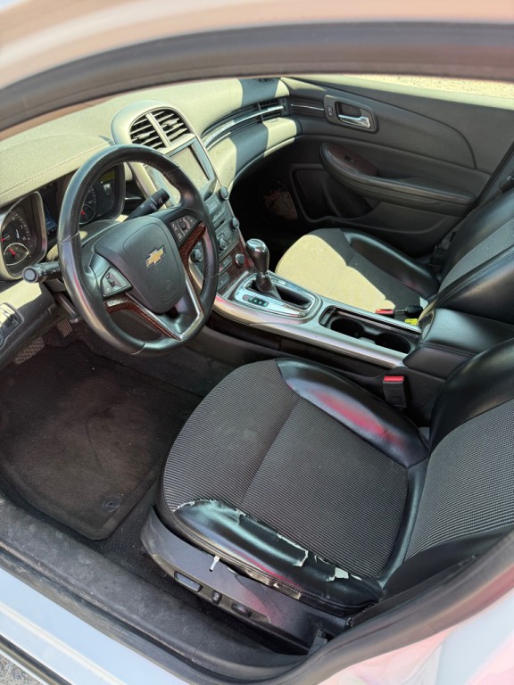 2013 Chevrolet Malibu Image 8