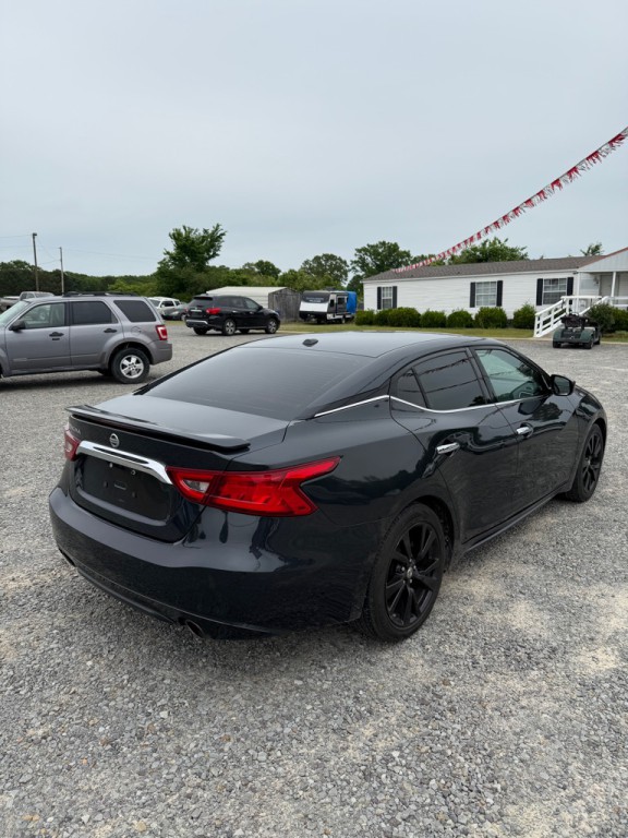 2017 Nissan Maxima Image 4