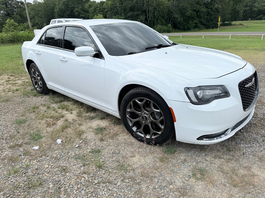 2015 Chrysler 300 Image 1
