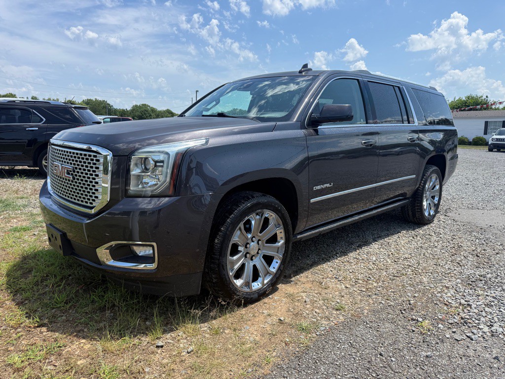 2017 GMC Yukon Image 1