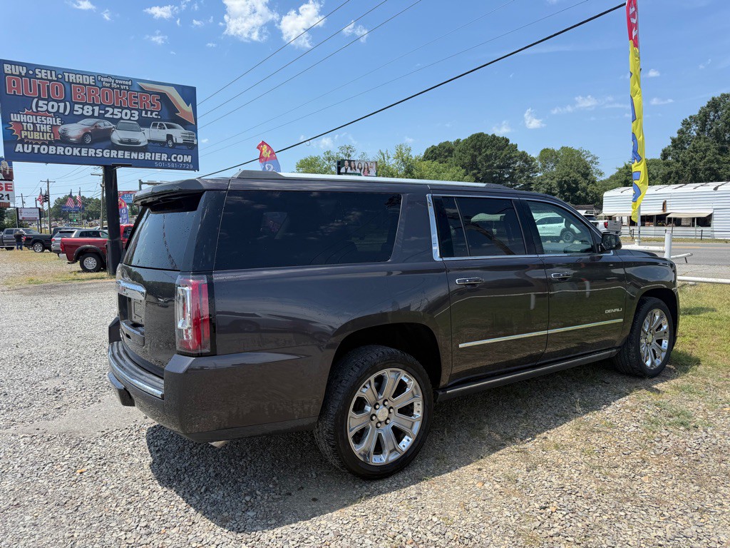 2017 GMC Yukon Image 5
