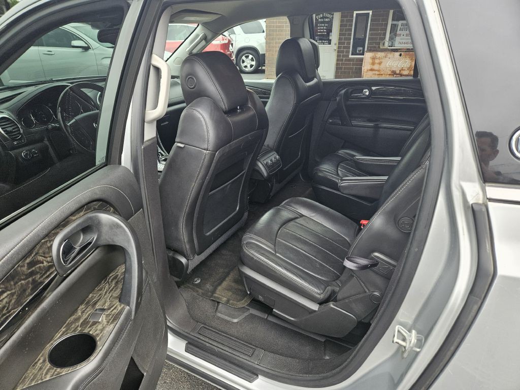 2017 Buick Enclave Image 7